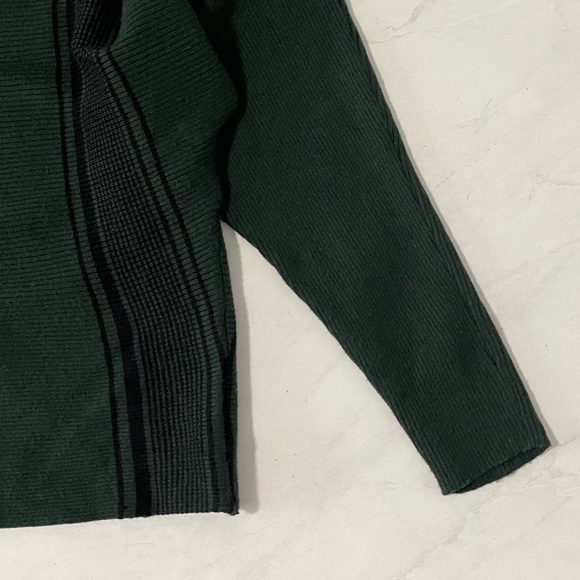 Northern Angel Green Black Striped Ribbed Knit Sweater Size Medium - Picture 6 of 6